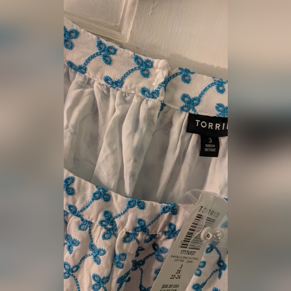 Torrid White Blue Eyelet Tiered Babydoll Top Plus Size 3x NWT - Picture 7 of 11